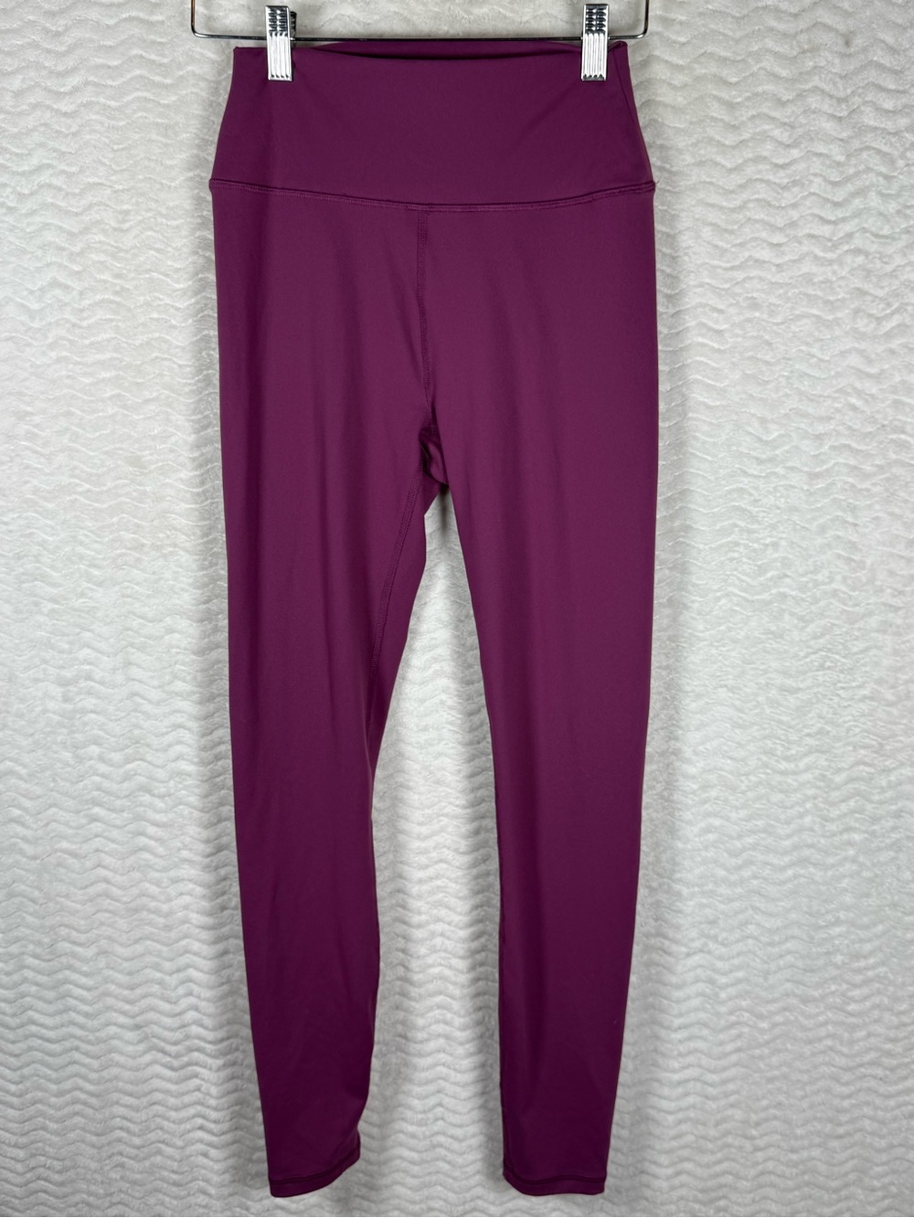 Mono B High-Waist Leggings in Plum